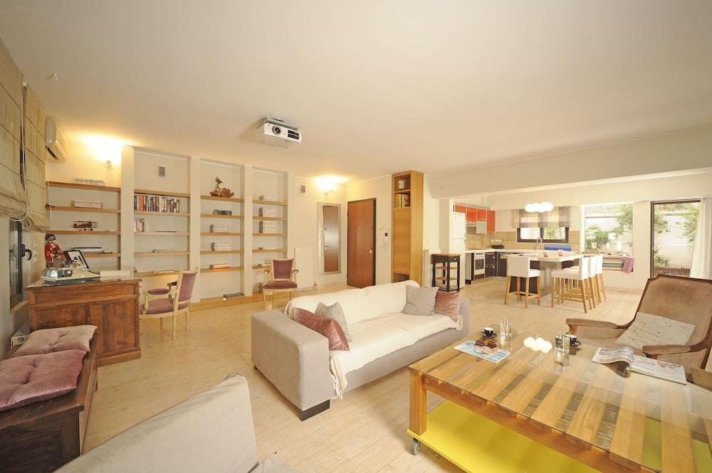 Koukaki Garden Escape Child Friendly Apartment 아테네 외부 사진