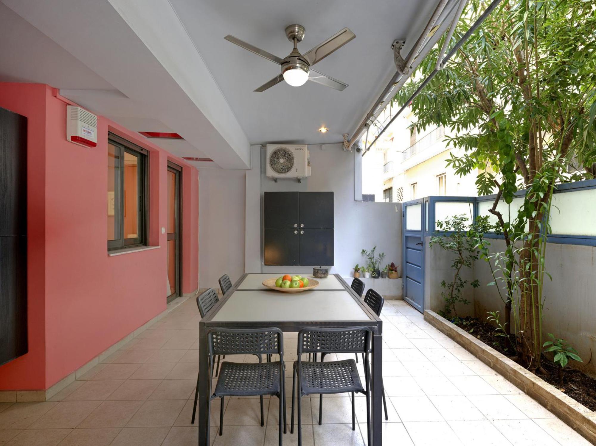 Koukaki Garden Escape Child Friendly Apartment 아테네 외부 사진